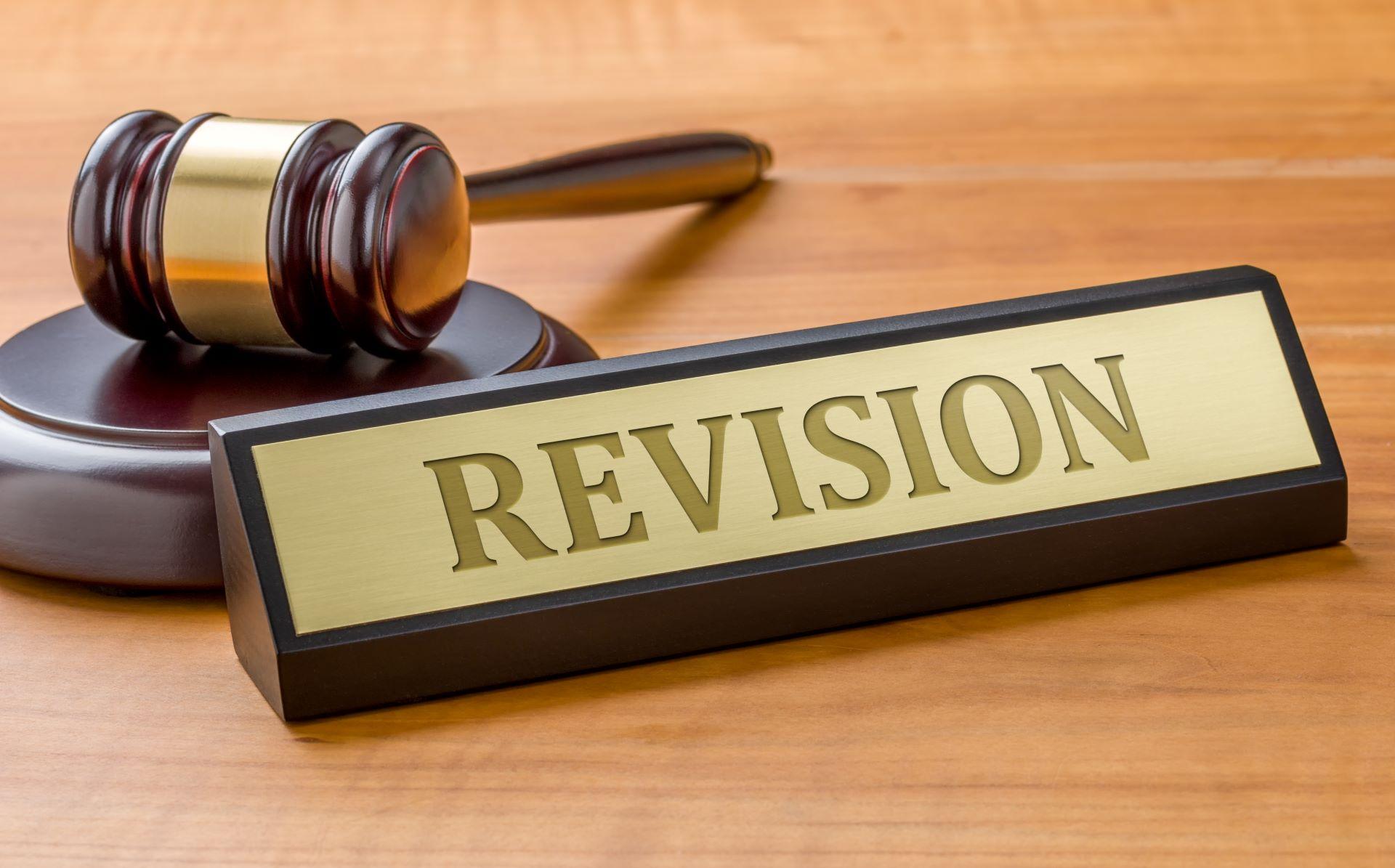 Revision im Strafrecht Schild und Hammer